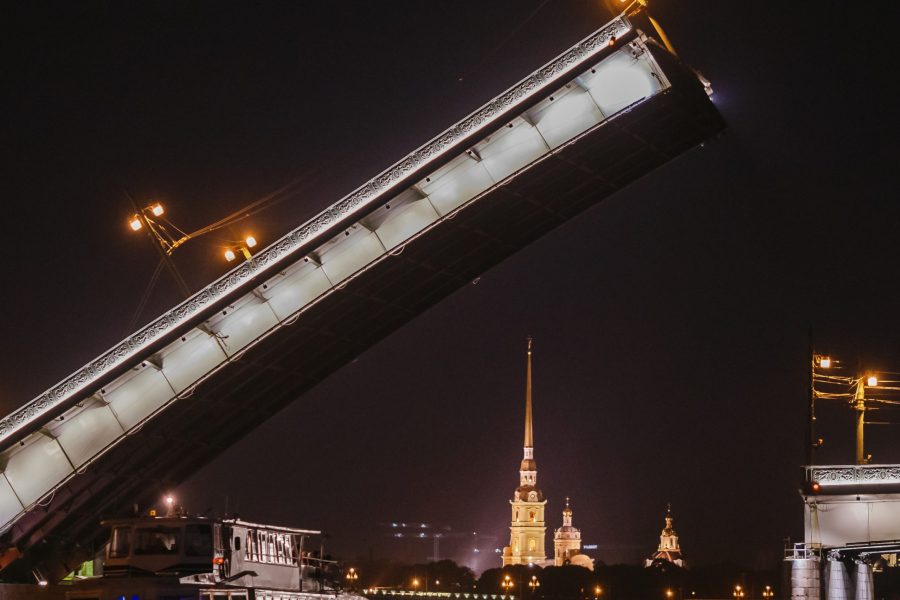 Ночная Нева и разводные мосты